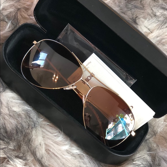 Coach Aviator Style Sunglasses - Picture 3 of 3